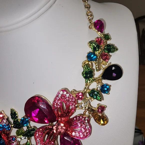 Betsey Johnson Floral Garden Bib Statement Necklace with Multicolor Crystals - Picture 4 of 7